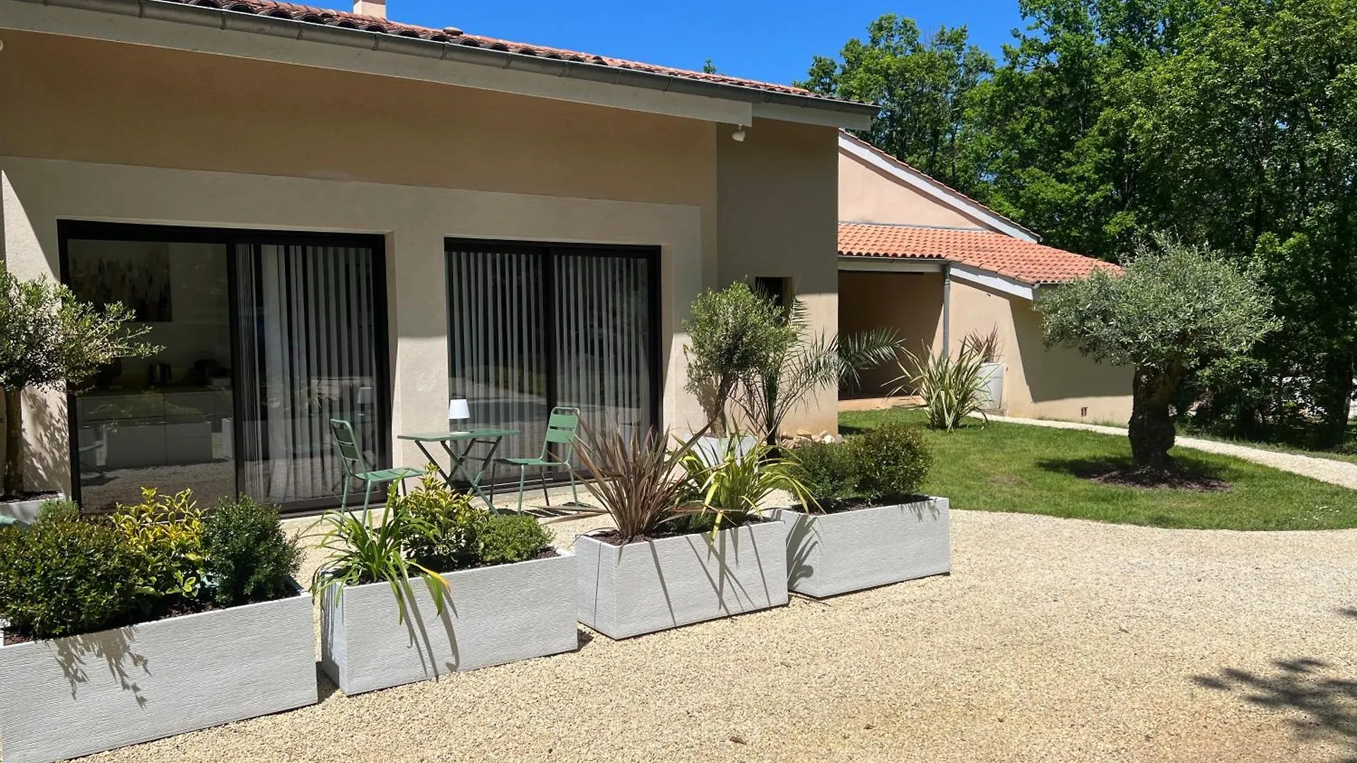 La Villa Diane, Maison D'Hotes, Bed And Breakfast Montauban Guest house