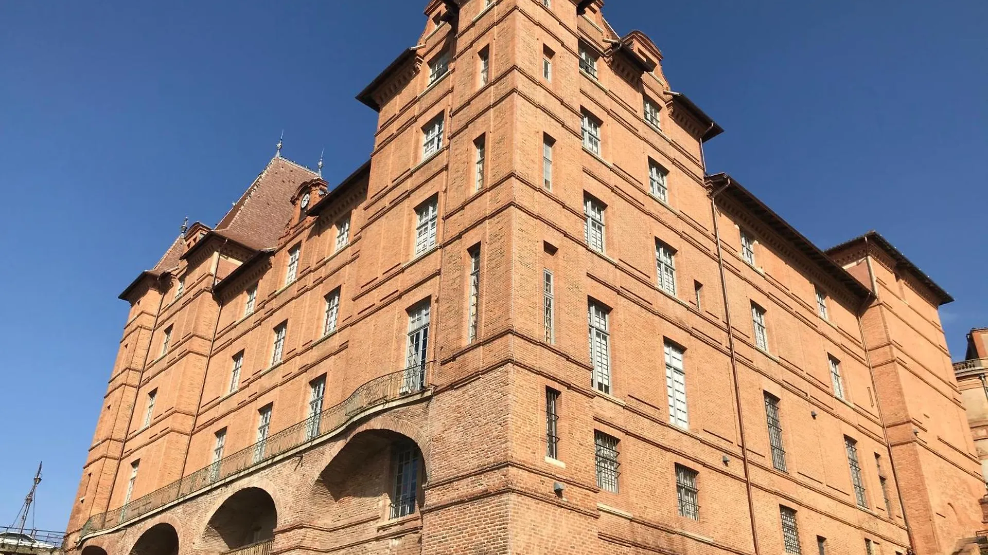 La Villa Diane, Maison D'Hotes, Bed And Breakfast Montauban 0*,  France